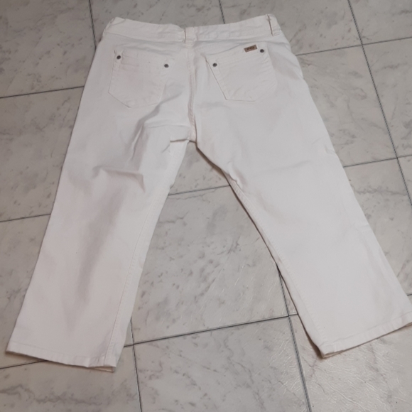 Levis sz 8 Misses stretch Capris Short pants B15 - Picture 3 of 5